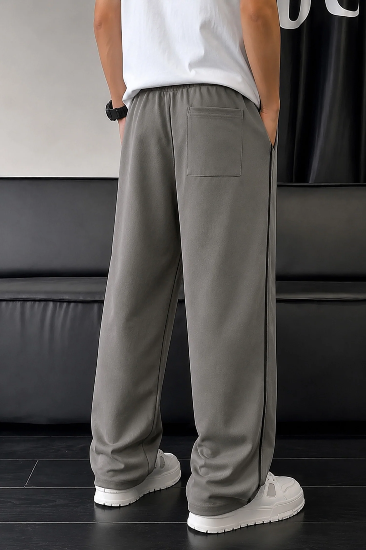 Turbo Contrast Side Piping Loose Bottom Trouser - Image 9