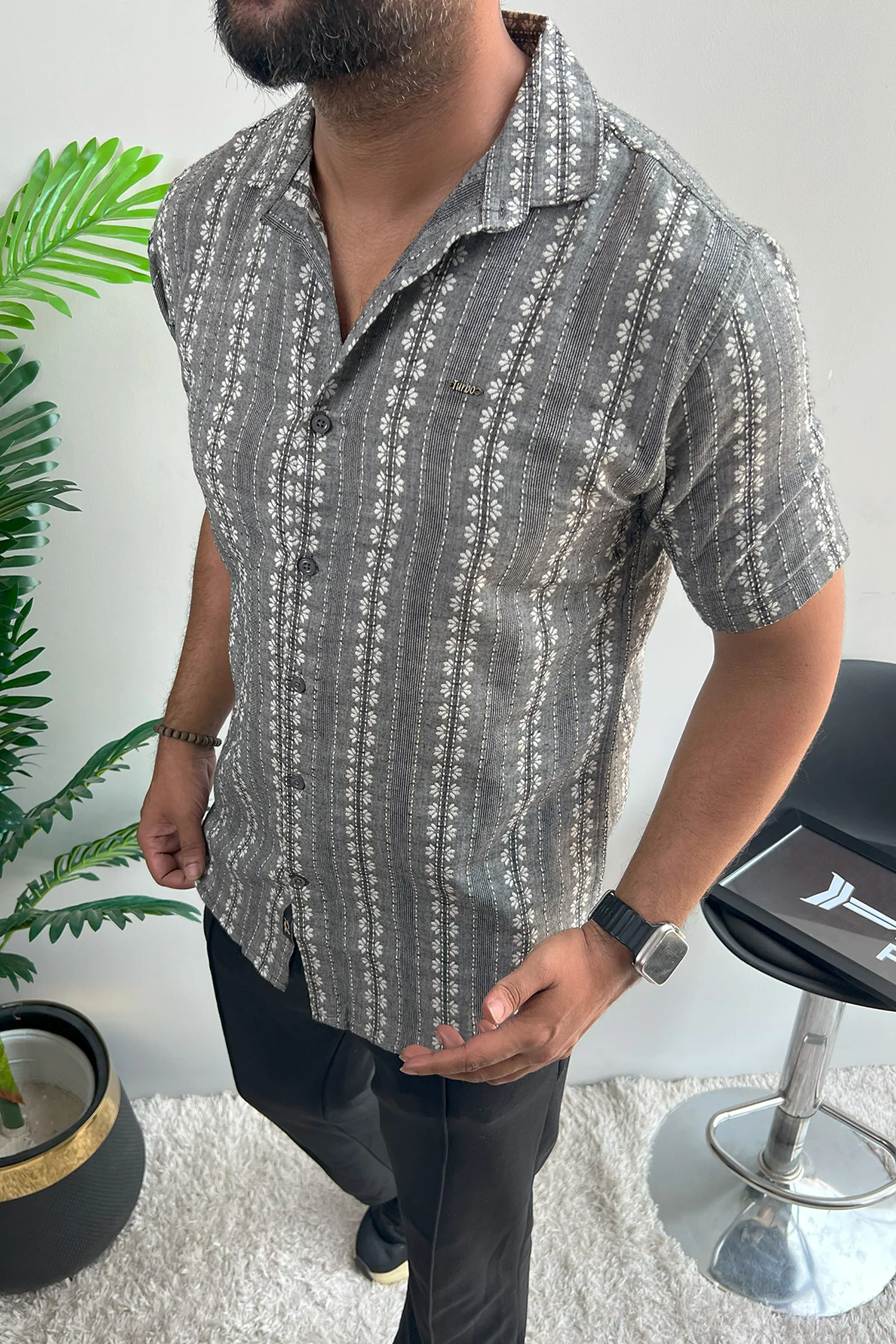 Turbo Cubin Textured Striped Casual Shirt In Charcoal Grey - Image 2