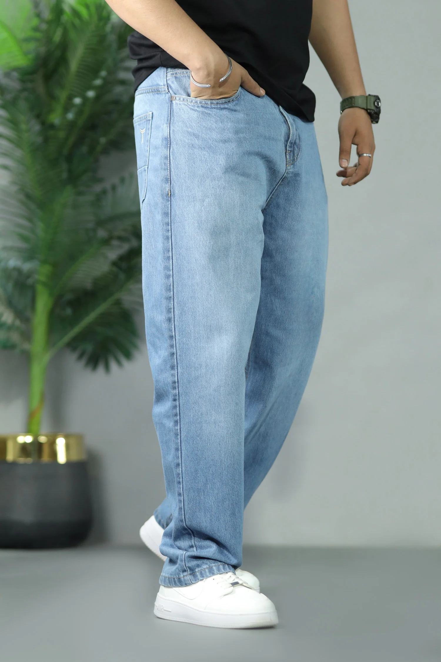 Turbo Men's Wide-Leg Baggy Jeans In Sky Blue - Image 2