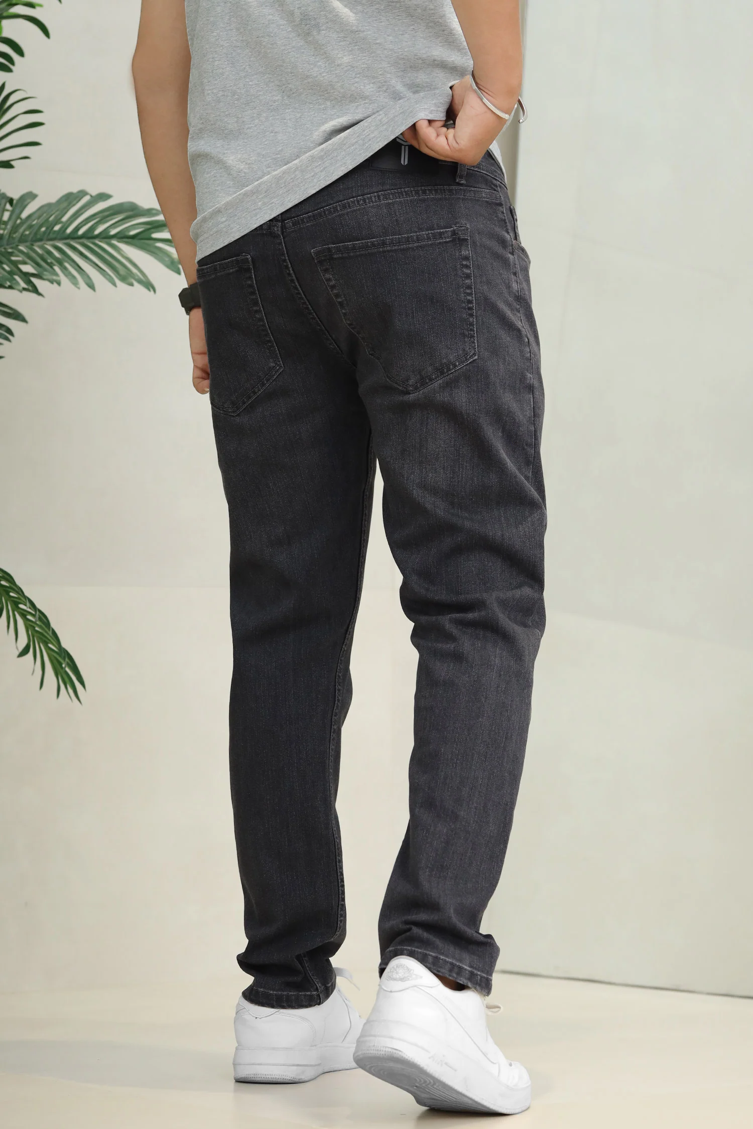 Turbo Smart-Fit Denim Jean In Charcoal - Image 3