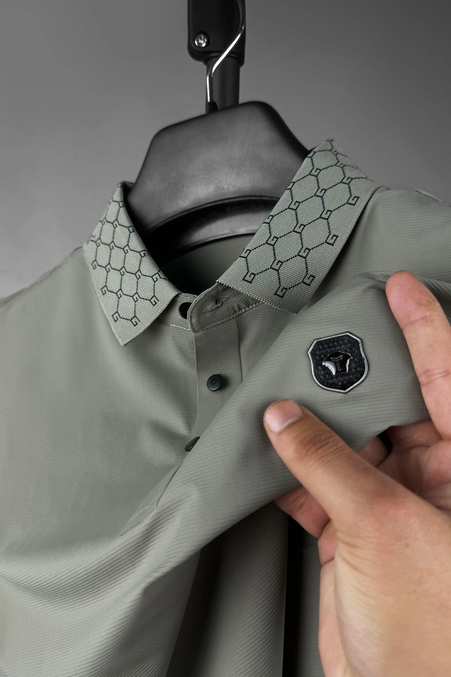 Turbo Diamond Motif Collar Stitchless Men's Polo Shirt - Image 5