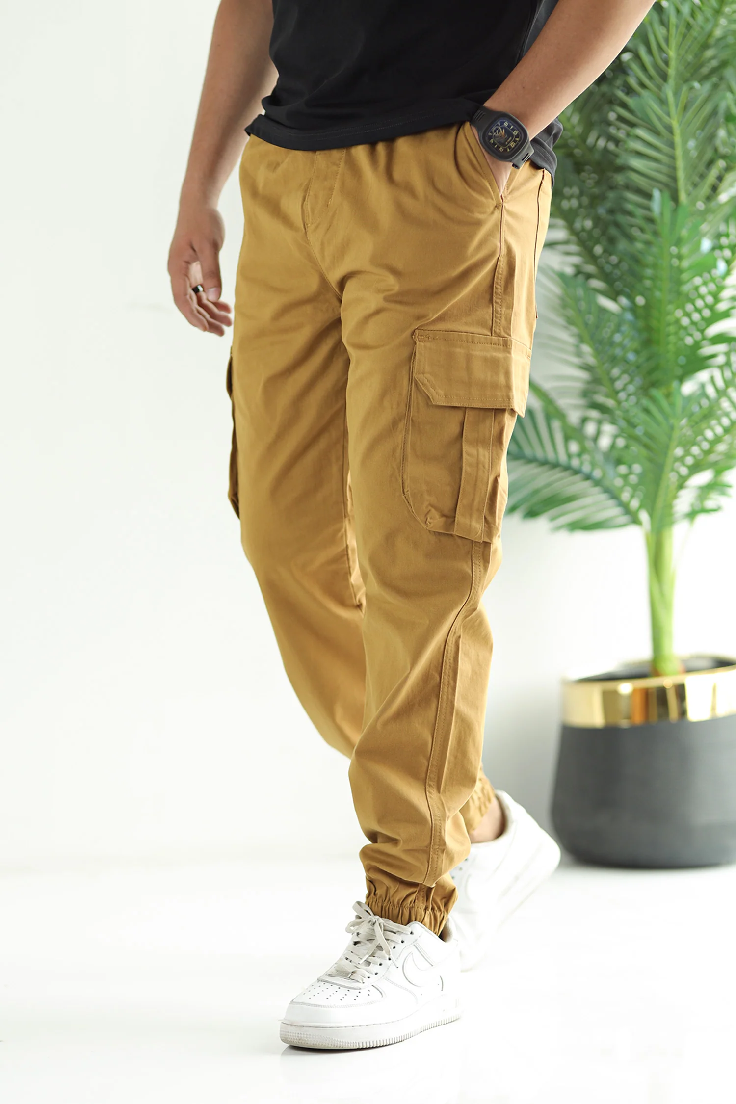 Turbo DrawString Pockets Cotton Cargo Trouser In Camel