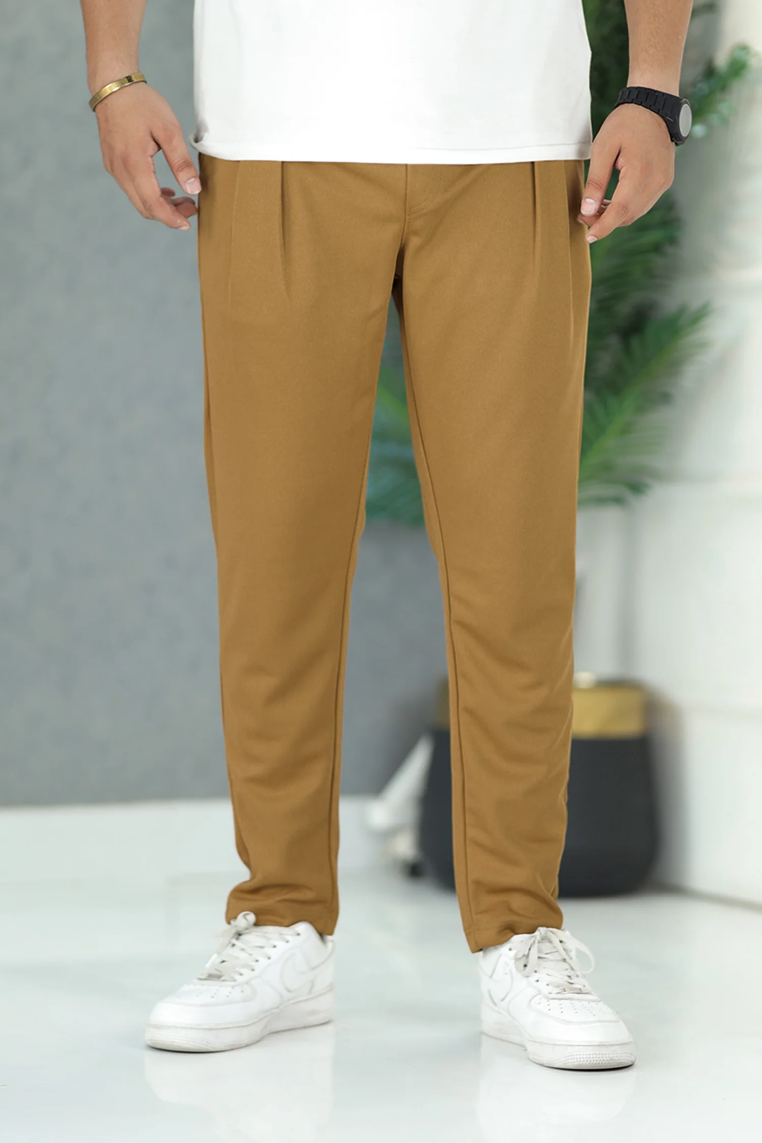 Turbo Elastic Classic Pleated Slimfit Trouser In Camel - Image 2