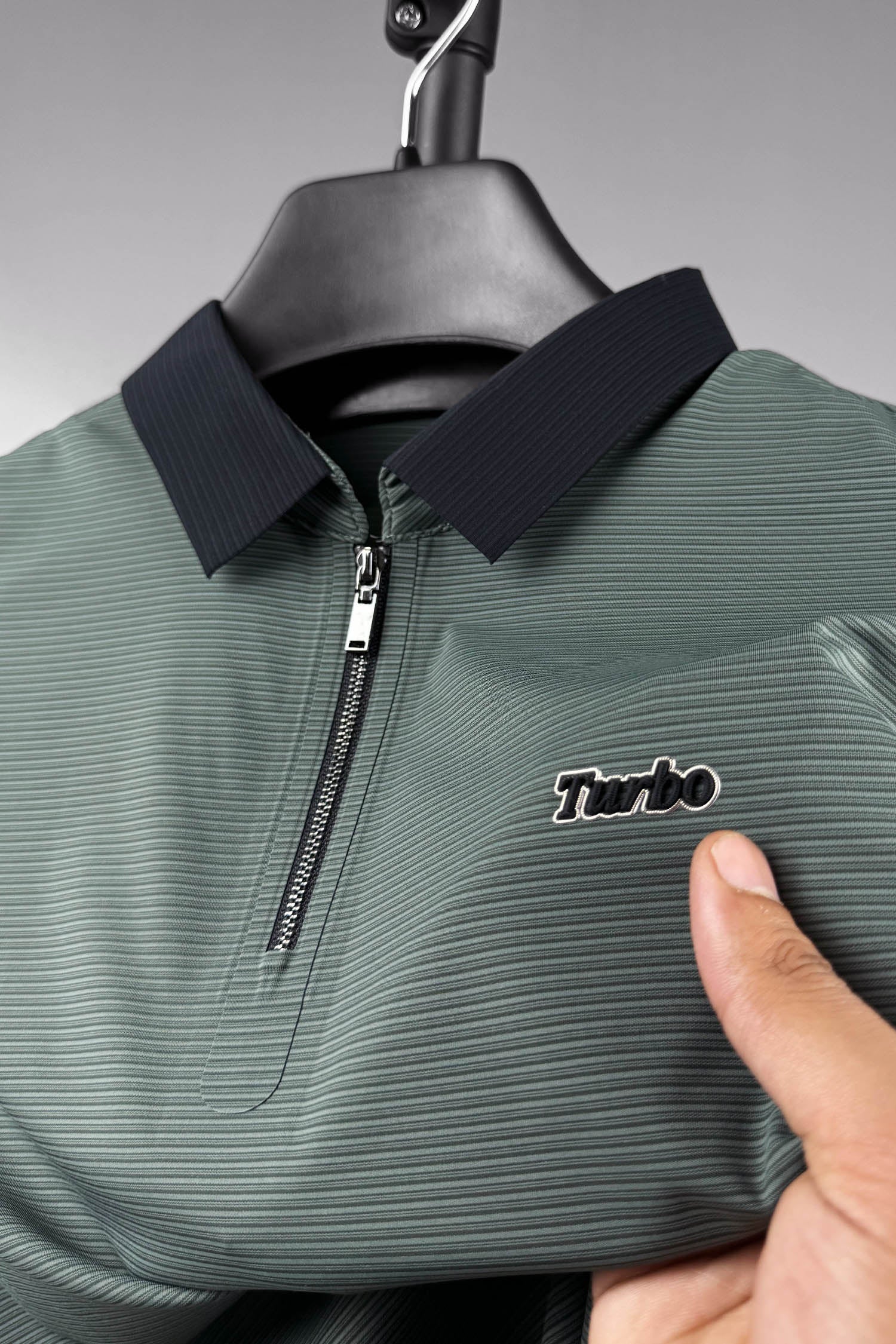 Turbo Fashion Transmission Zip Collar Men's Polo Shirt In Camo Green - Image 2