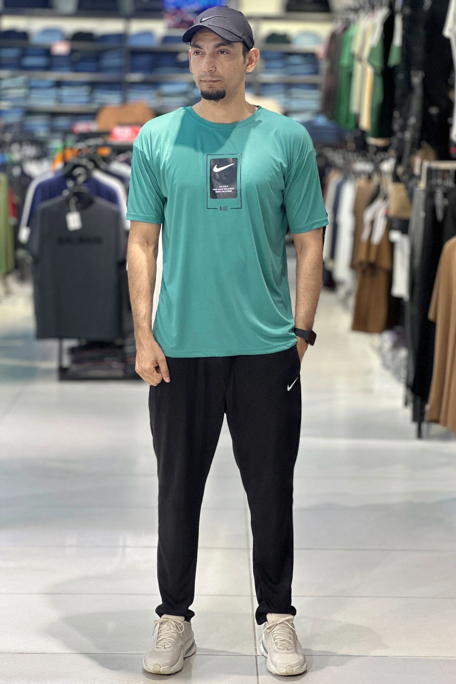 Nke Drop Shoulder Style Men's Tracksuit - Image 5