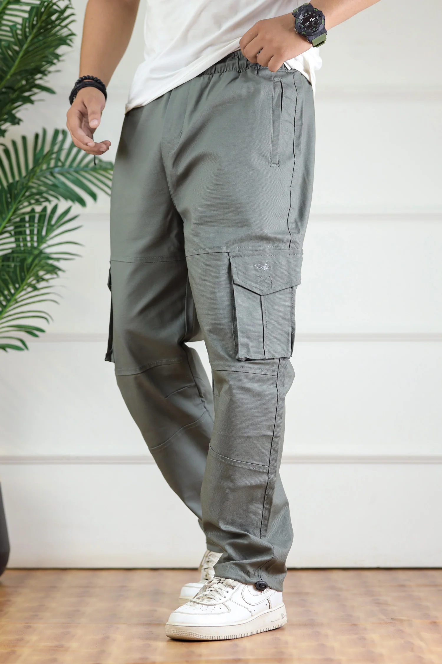 Turbo '5 Pocket' Field Ready Straight-Fit Cargo Trouser - Image 6