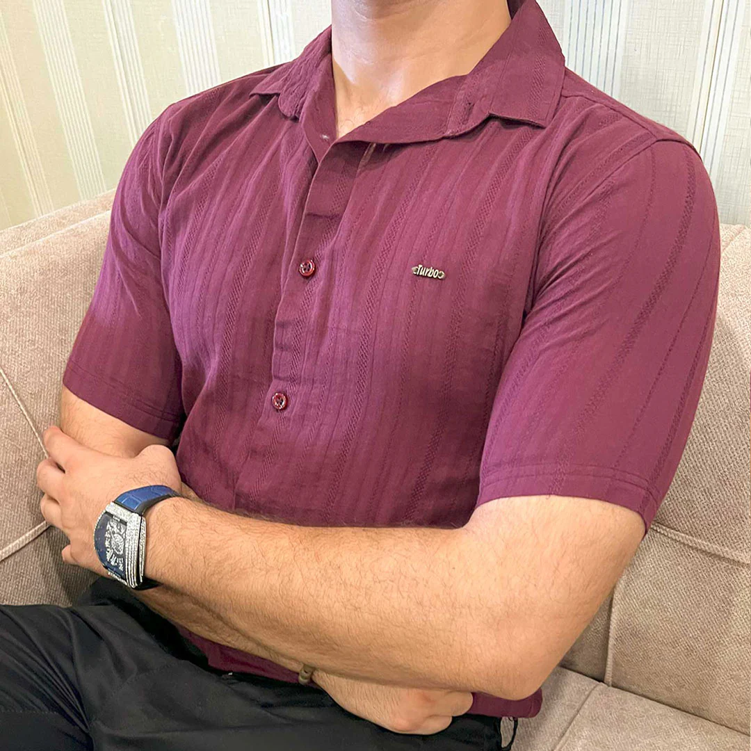 Turbo Minimalist Design Half Sleeve Casual Shirt In Plum