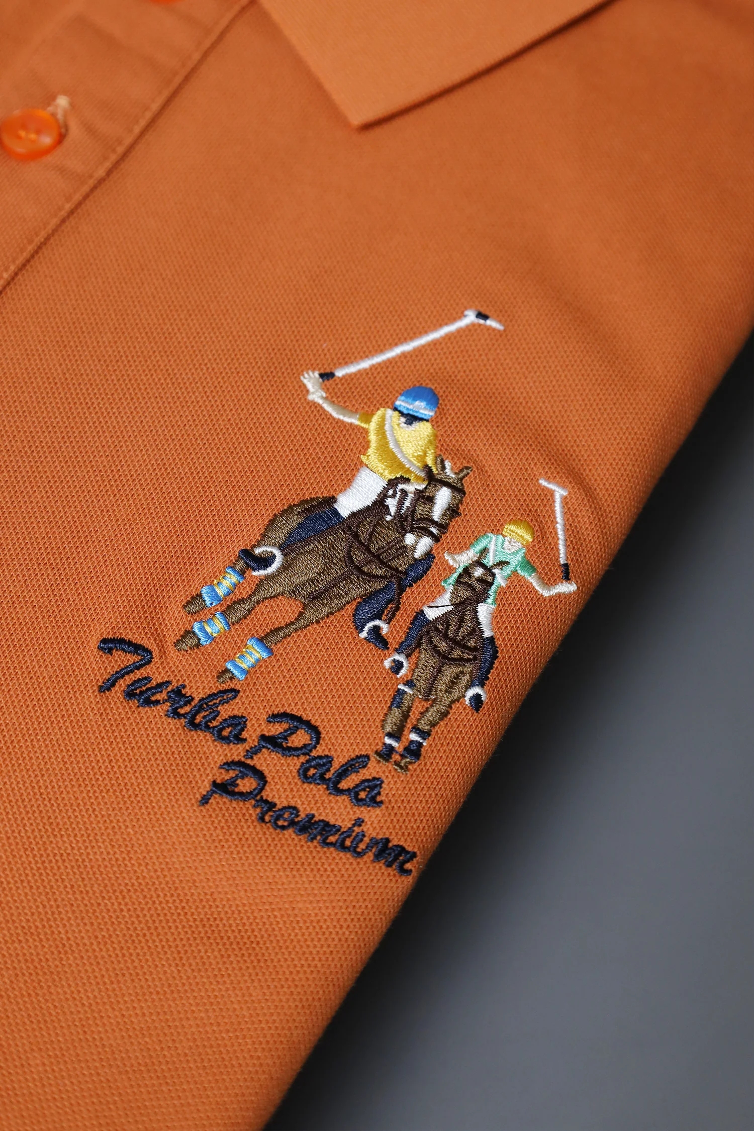 Turbo Polo Club Horse Pony Badge Men's Polo Shirt - Image 8