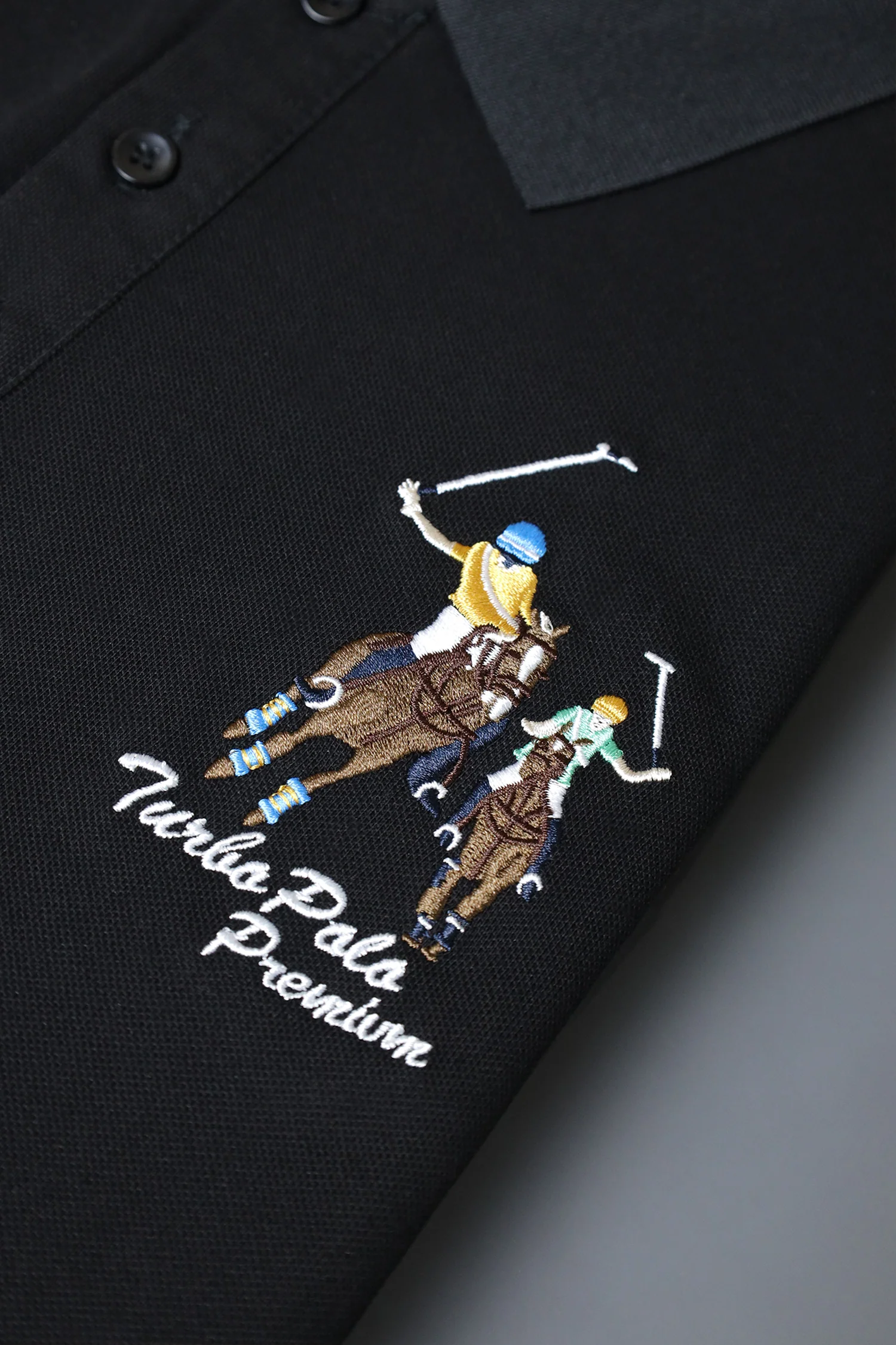 Turbo Polo Club Horse Pony Badge Men's Polo Shirt In Black - Image 3