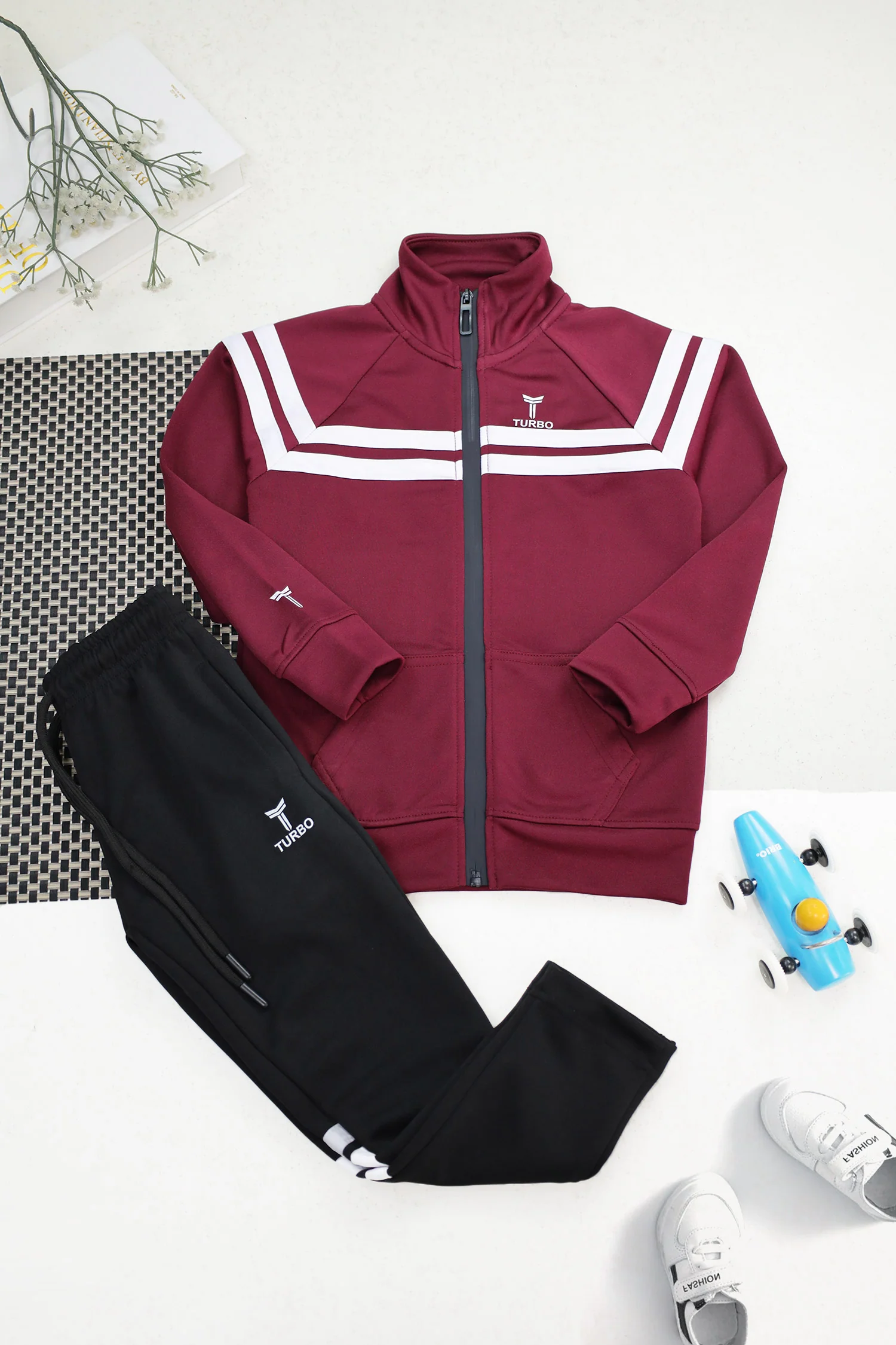 Turbo Edge Slim Fit Full-Zip Unisex Younger Kids Tracksuit - Image 2