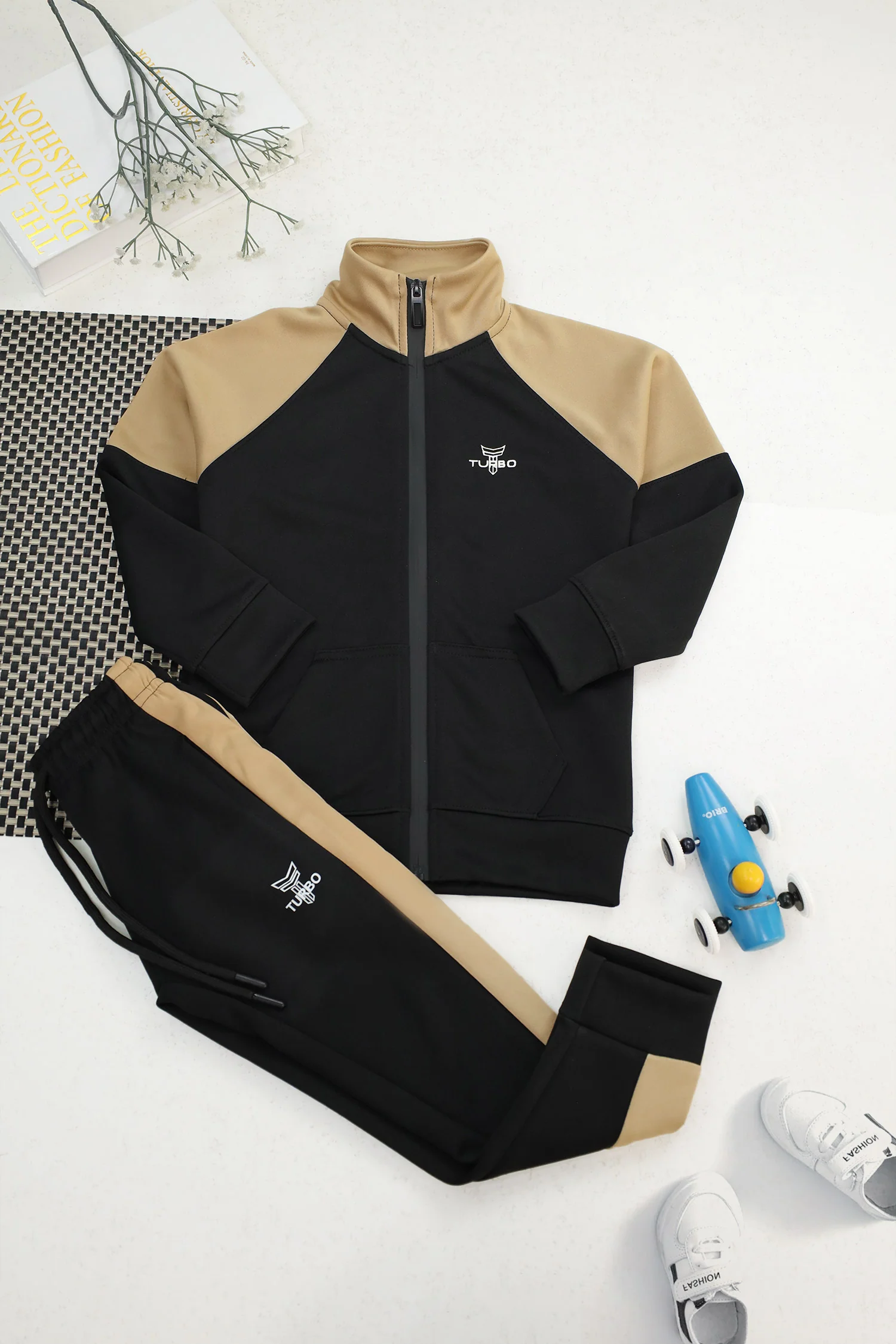 Turbo Raglan Sleeves Panel Full-Zip Unisex Younger Kids Tracksuit In Black - Image 3