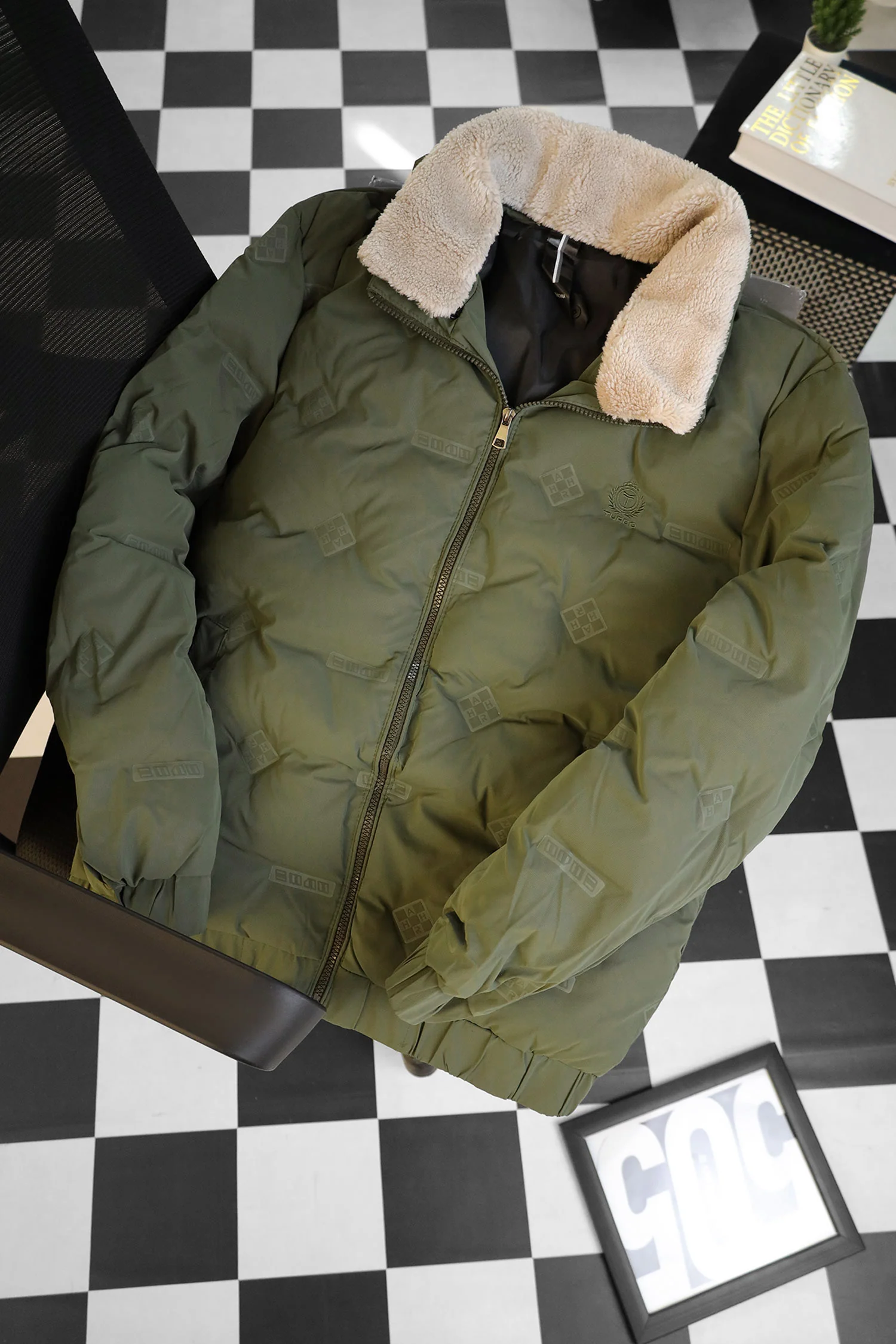 Synthetic Sherpa Collar Men's Imported Puffer Jacket - Image 5