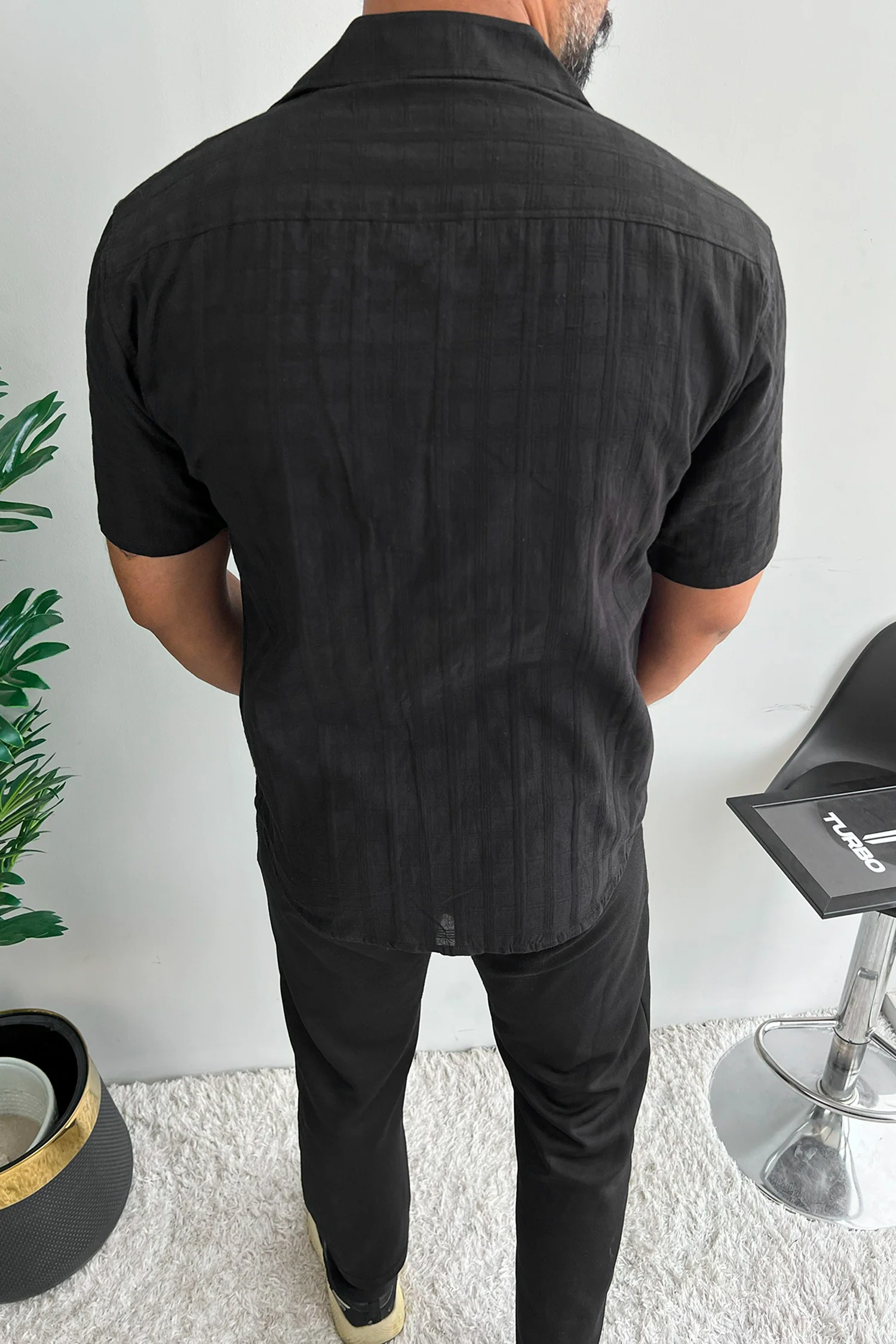 Turbo ShowOff Self Pattern Casual Shirt In Black - Image 4