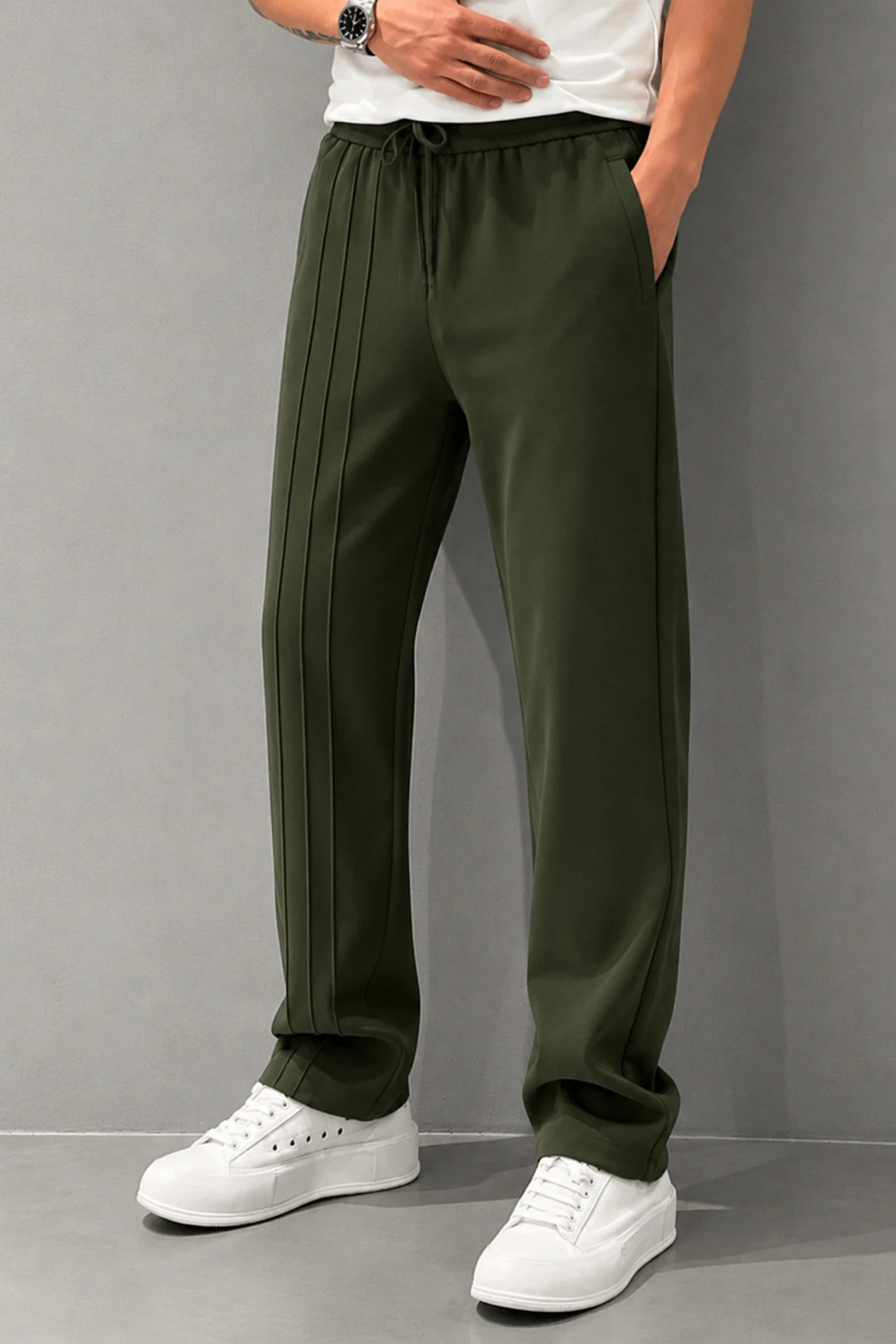 Turbo Side Tapes Loose Bottom Trouser