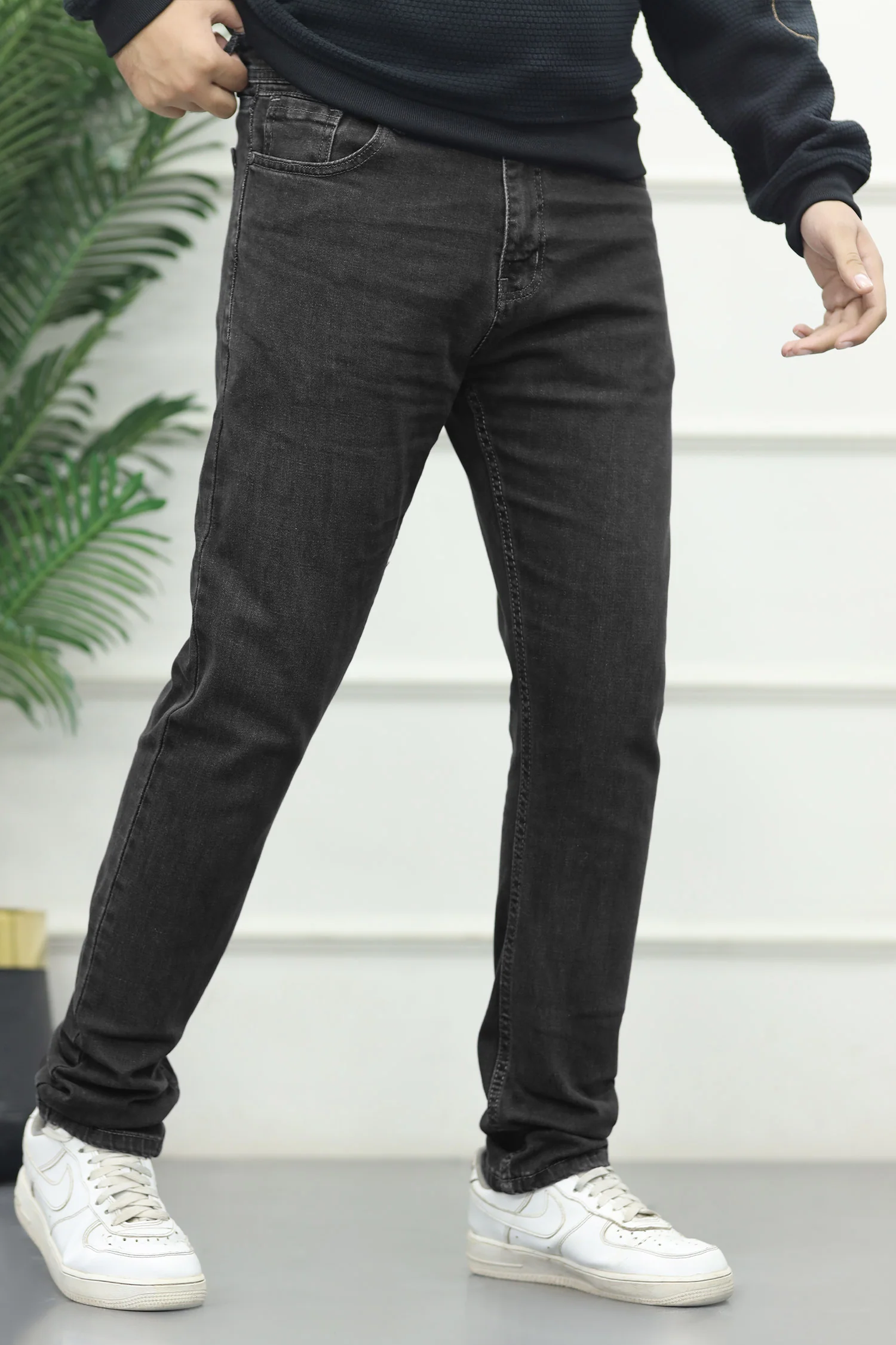 Plain Turbo Slim-Fit Jeans In Charcoal