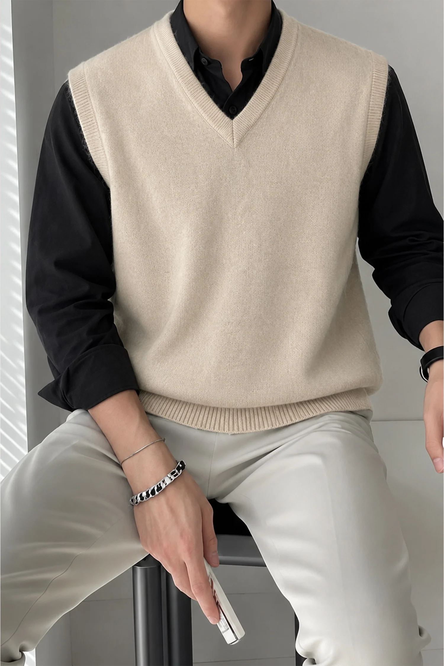 Turbo V-Neck Knit Vest Minor Fault Imported Sweater