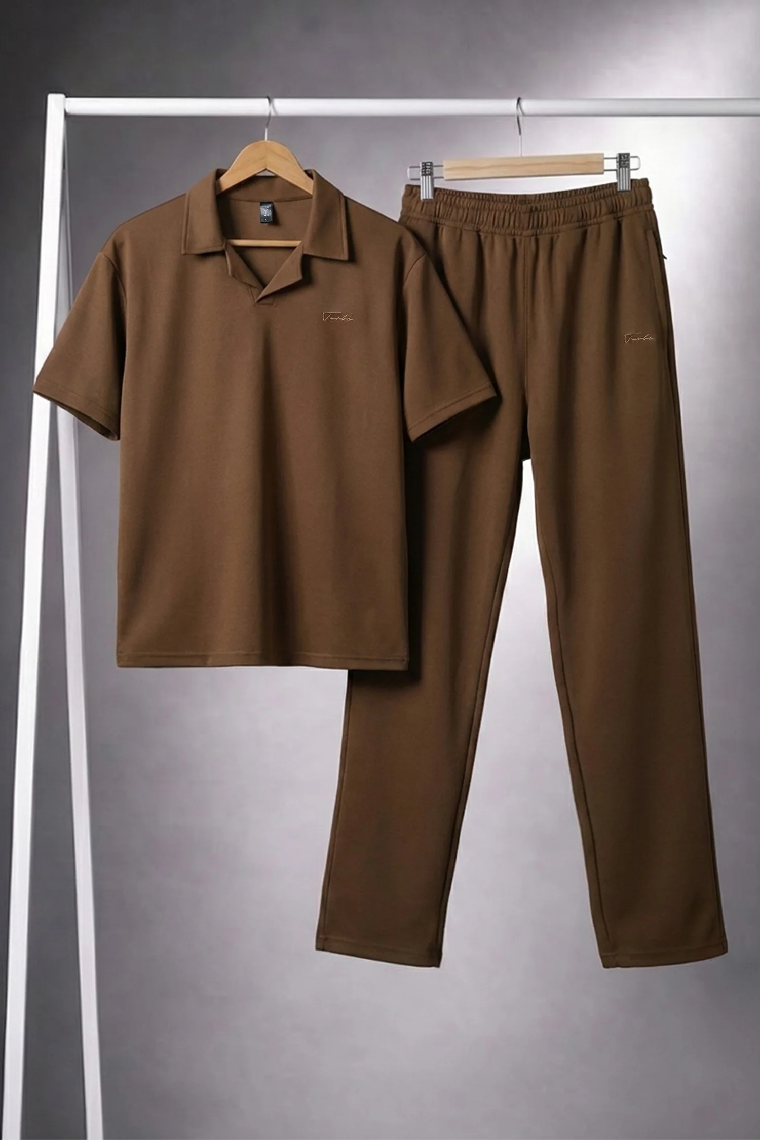 Turbo Street Comfort Collar Style Tracksuit In Brown