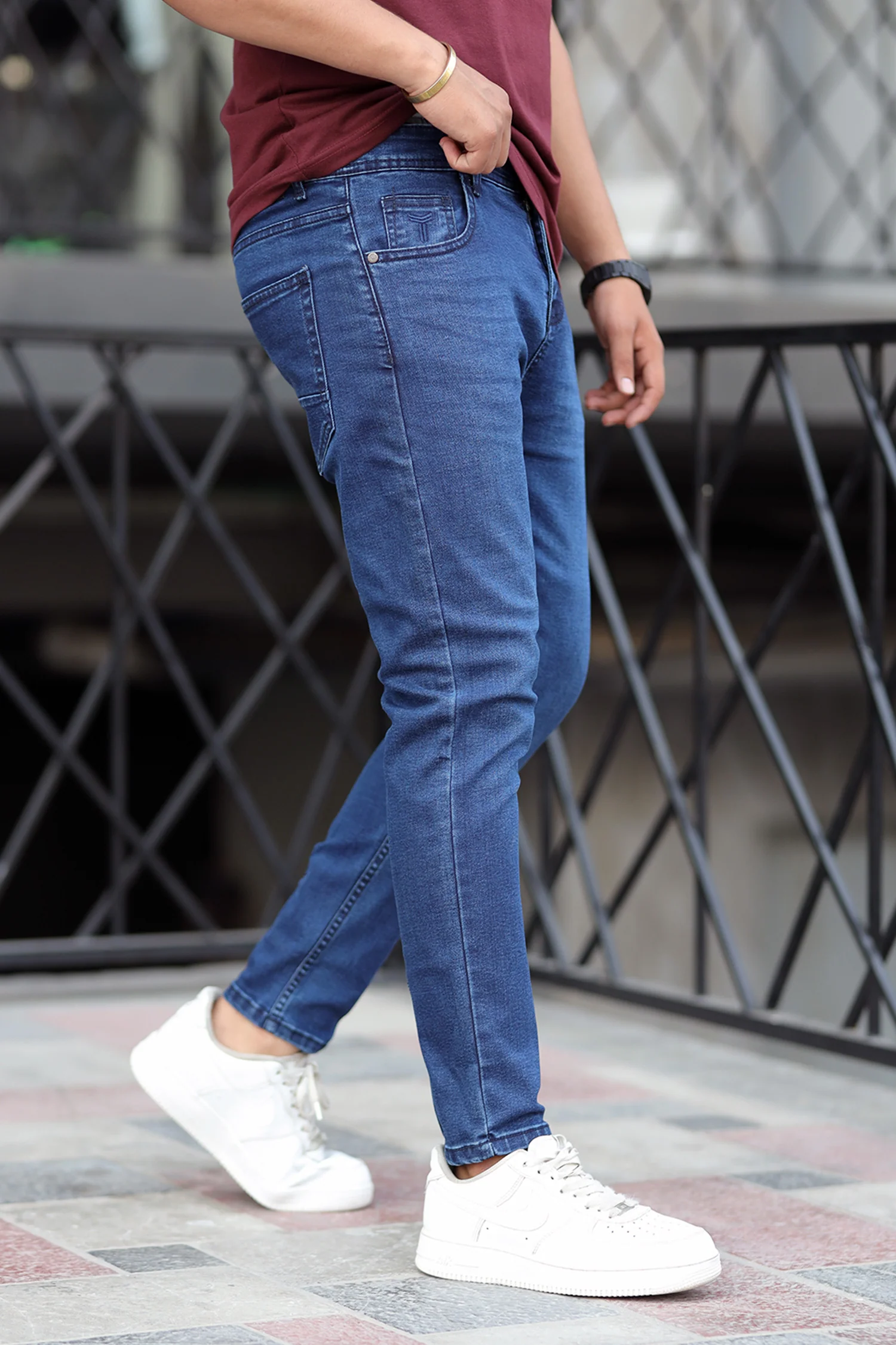 Turbo Street-Style Ankle Grazer Jeans In Blue - Image 3