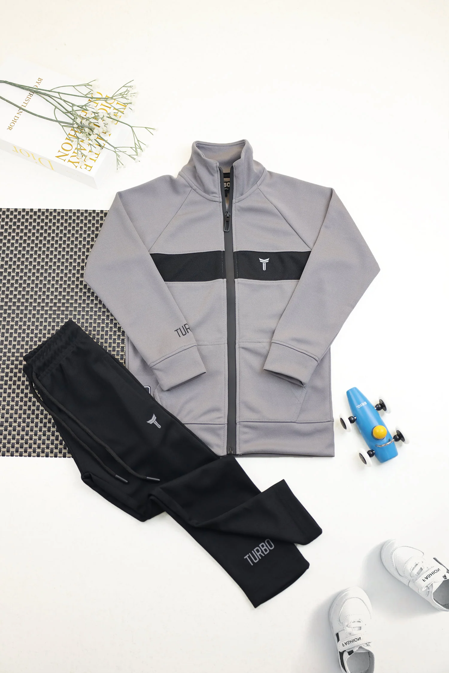 Turbo TrainFit Panel Unisex Younger Kids Tracksuit - Image 13