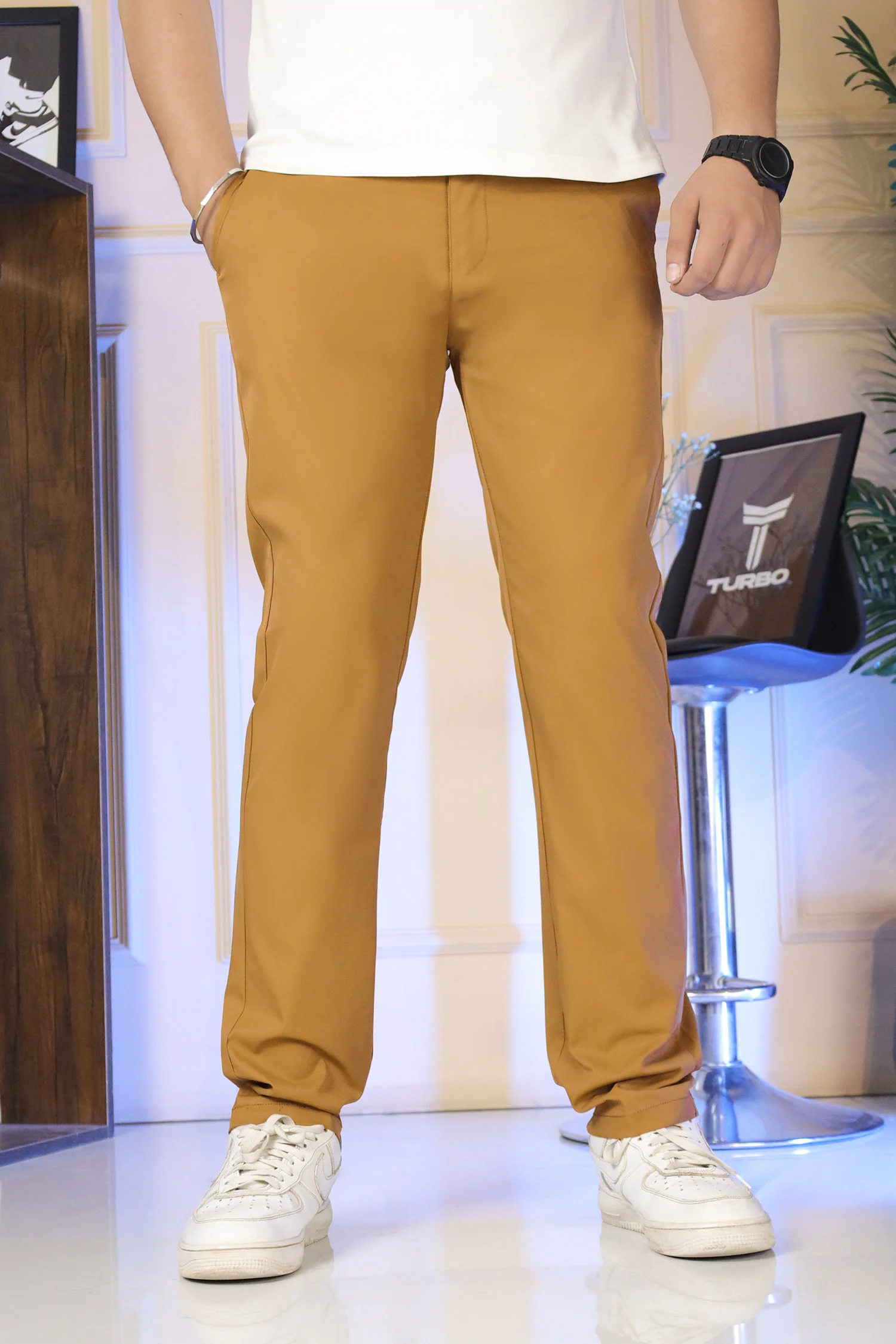 Turbo Urban Era Executive Slim Fit Cotton Pant In Camel