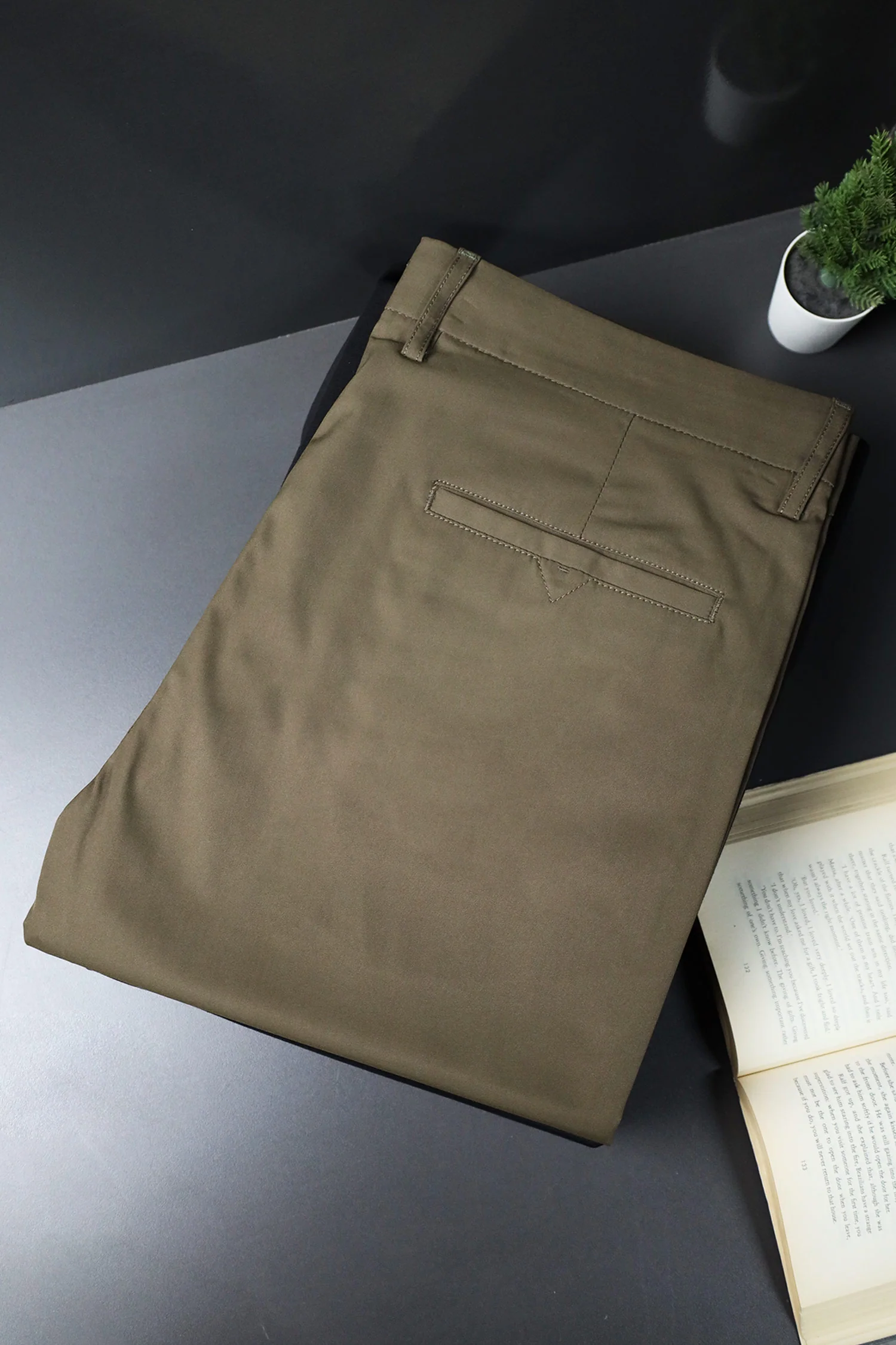 Turbo Urban Era Executive Slim Fit Cotton Pant In Olive Brown - Image 3