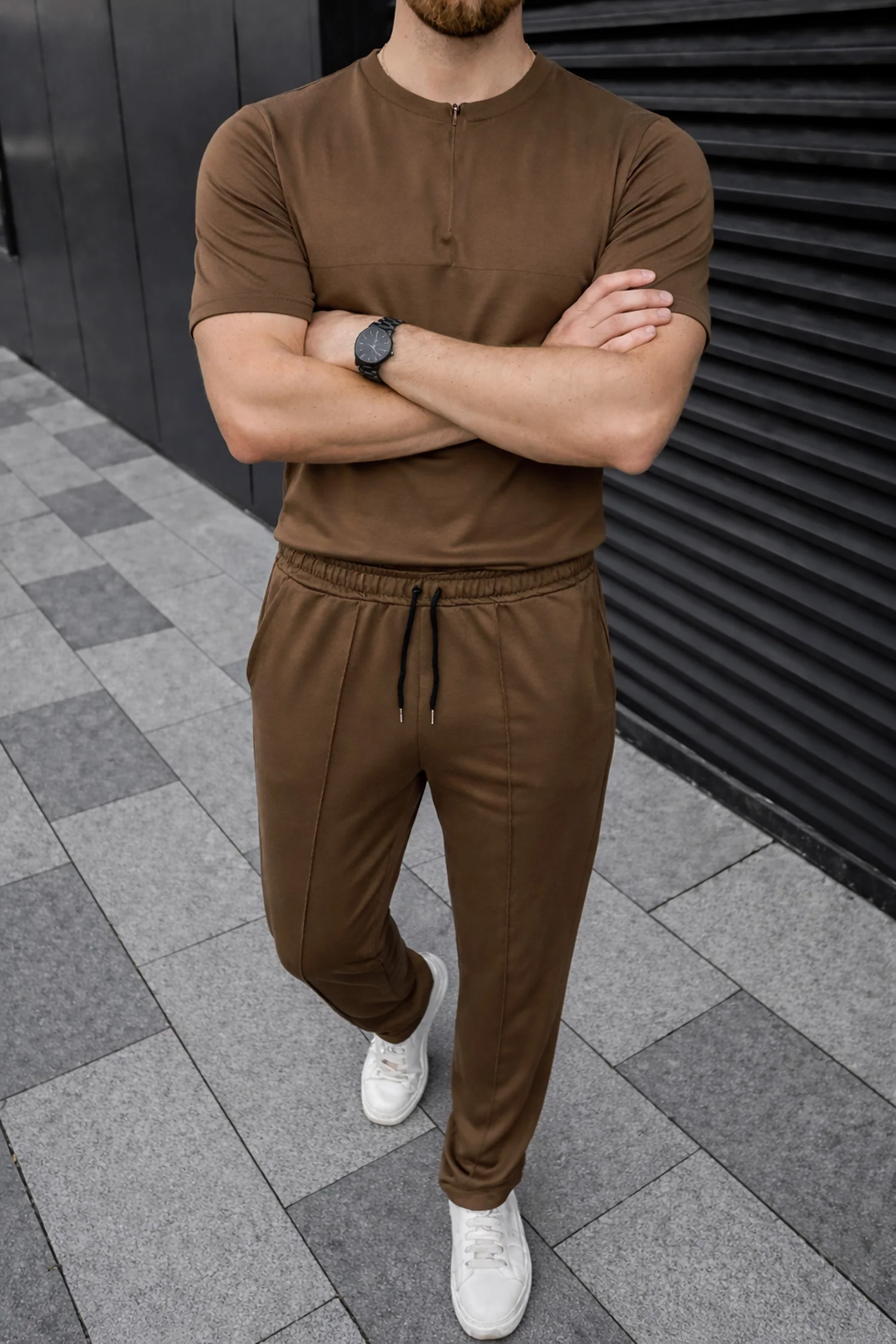 Turbo Zip-Neck Top Style Men's Tracksuit - Image 4
