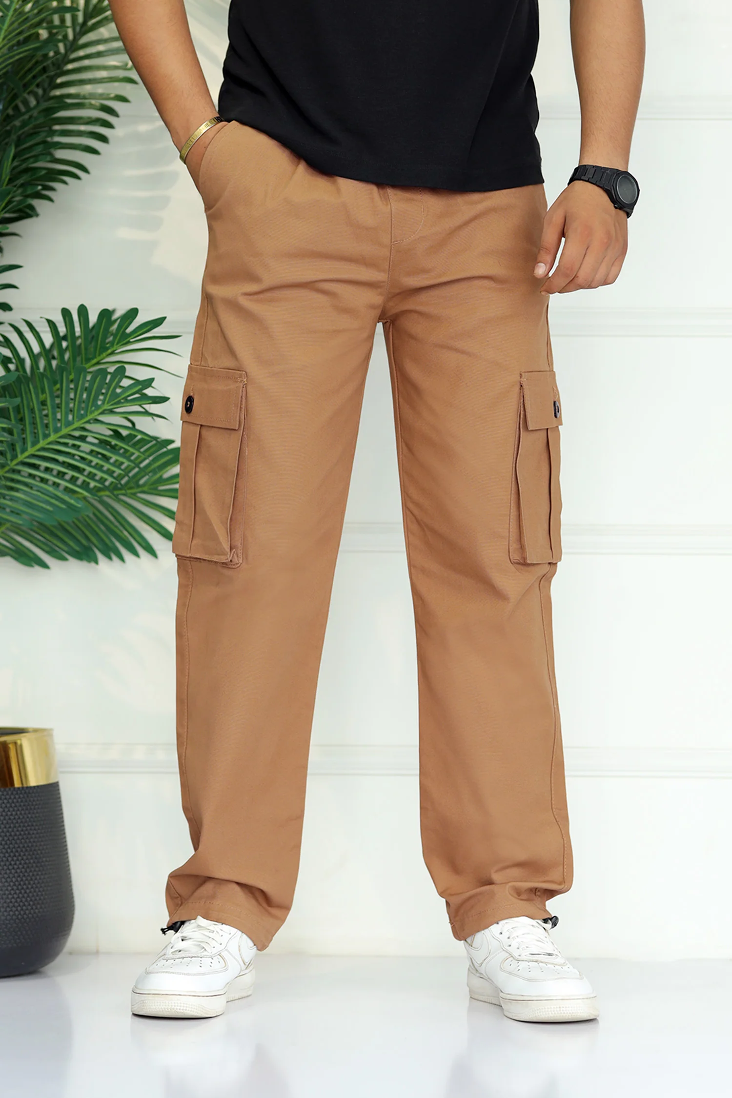 Turbo's 6 Pockets Loose Bottom Cargo Trouser In Camel - Image 2