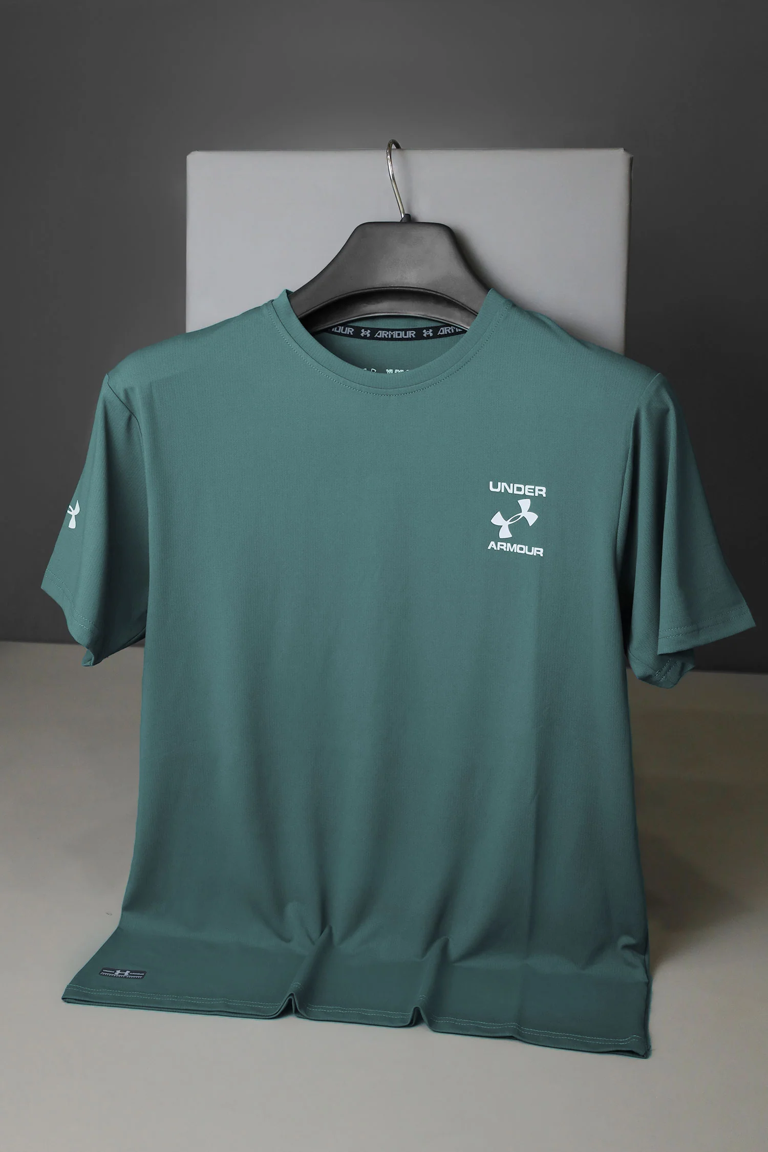 Undr Armr Rush Energy Cool Dry-Fit Tee - Image 7