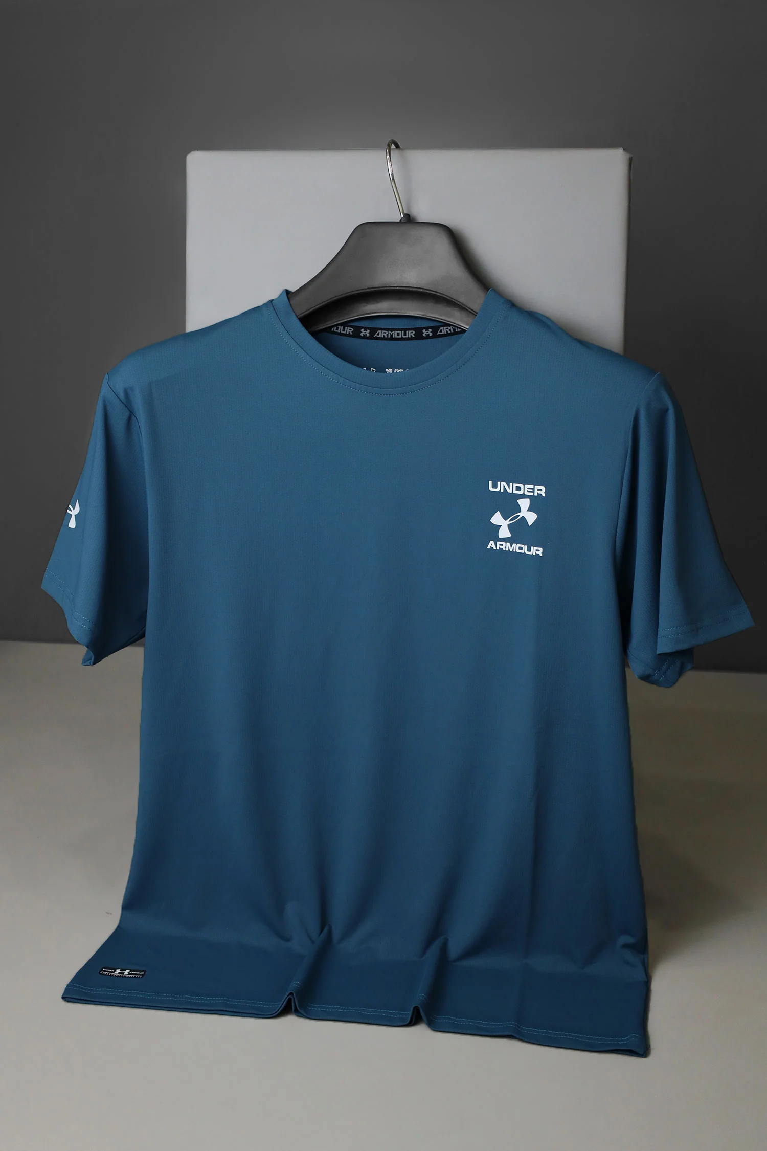 Undr Armr Rush Energy Cool Dry-Fit Tee - Image 9