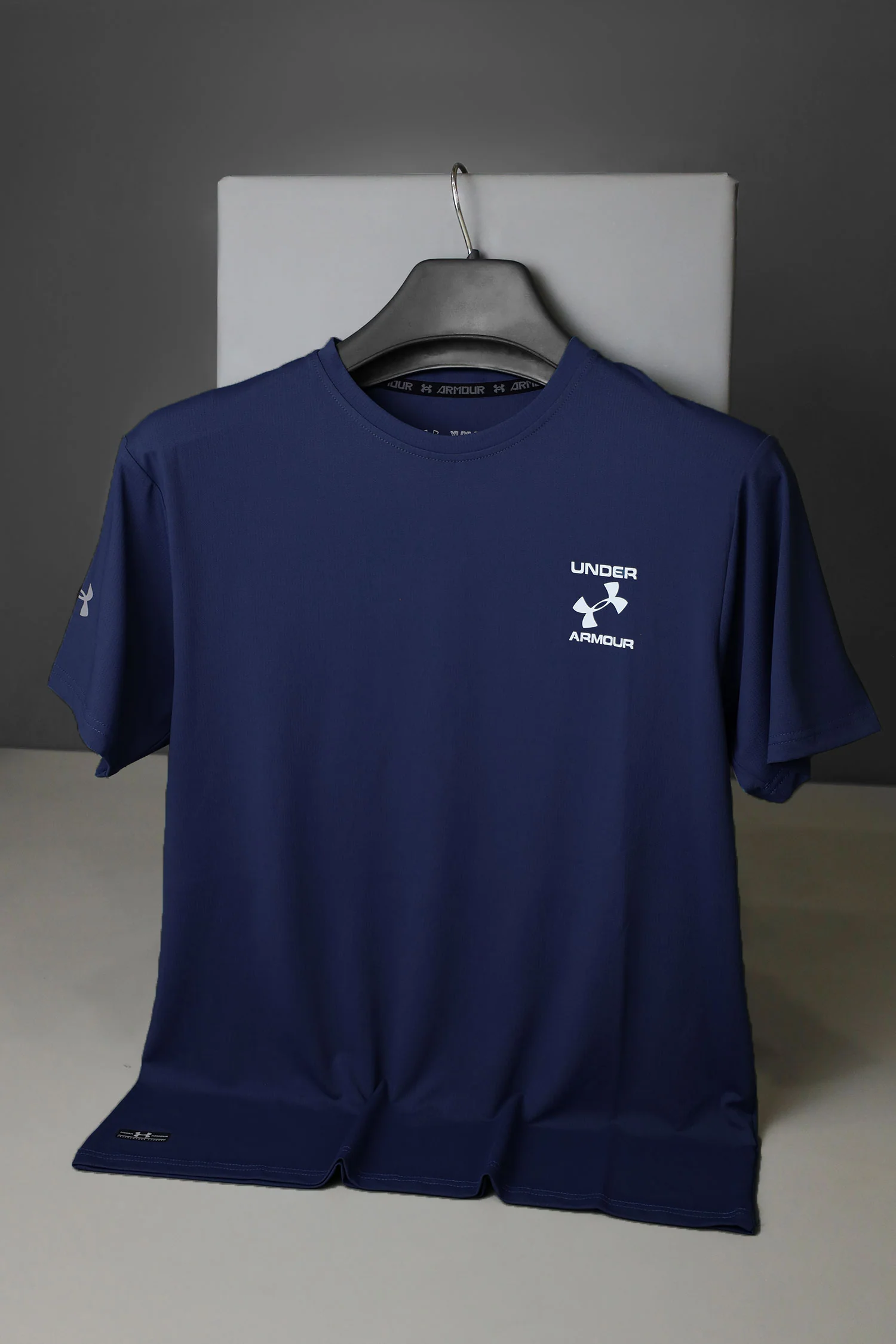 Undr Armr Rush Energy Cool Dry-Fit Tee - Image 3