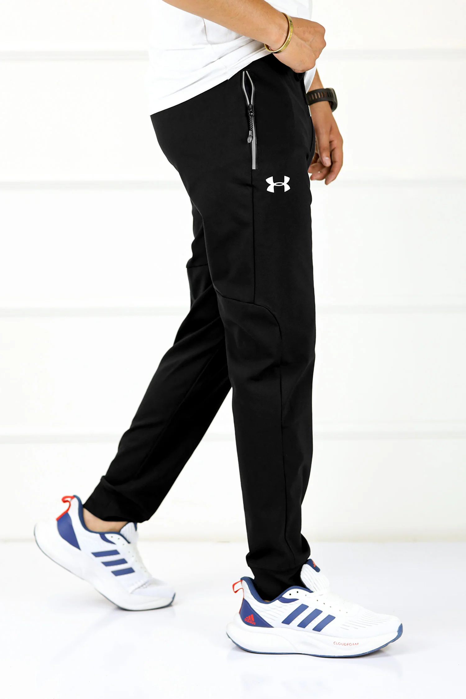 Undr Armr Self Pattern Knitted HeatGear Sportswear Trouser In Black - Image 3