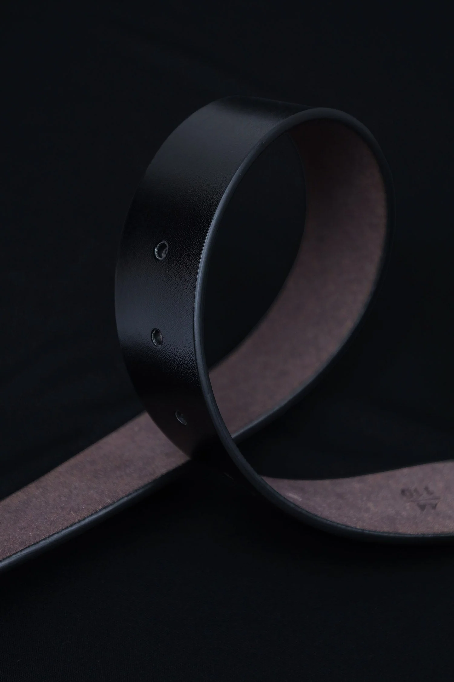 Versce Metal Alloy Automatic Buckle Branded Belt - Image 4