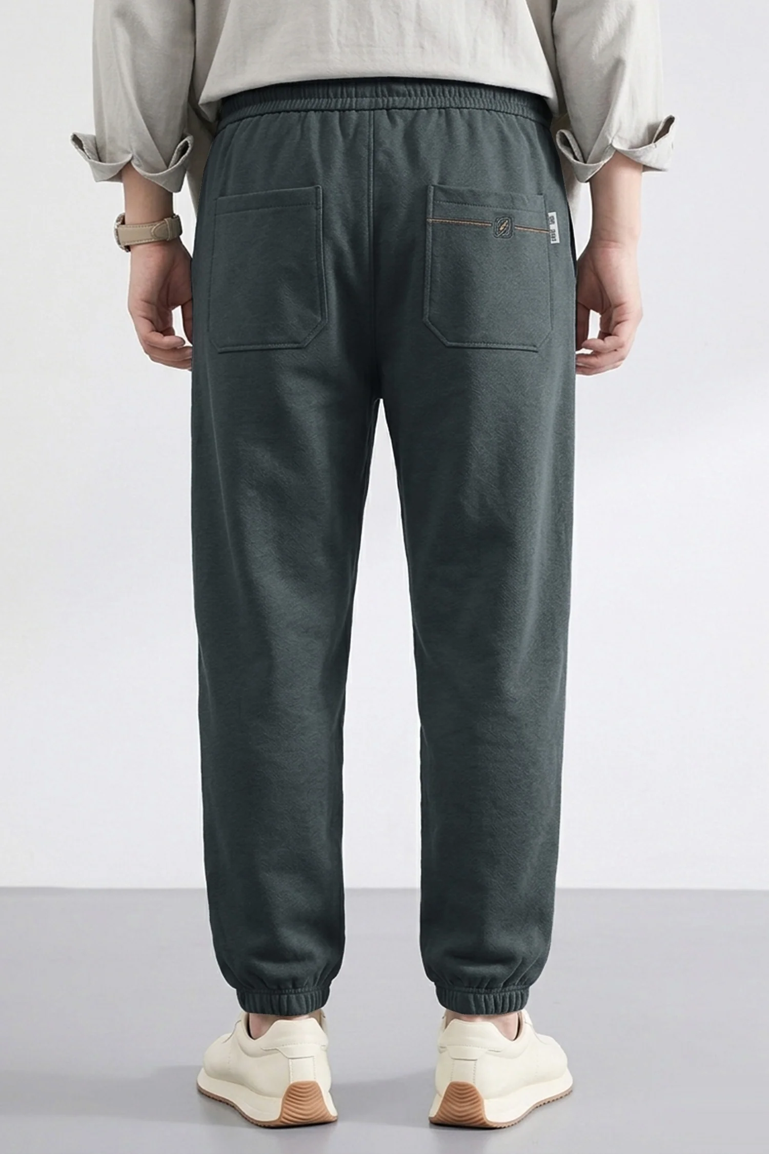 Zgna Bottom Grip Style Elastic Slim-Fit Trouser In Dark Grey - Image 2